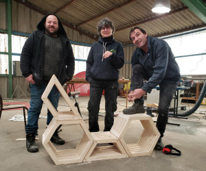 A_Redon_ils_se_forment_au_reemploi_des_materiaux_du_batiment_Cress-valoristeDepose-800px