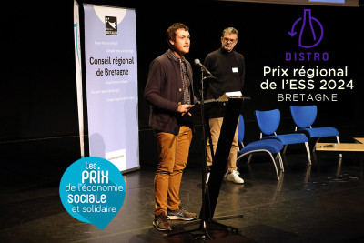 Le_Prix_regional_de_lESS_2024_decerne_a_la_SCIC_Distro_remise-prix-regional-ess