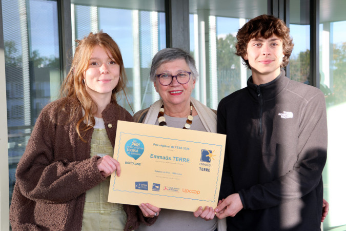 Construction_et_reemploi__de_materiaux__lassociation_EMMAUS_TERRE_remporte_le_Prix_regional_de_lESS_prix-ESS-Bretagne_2025